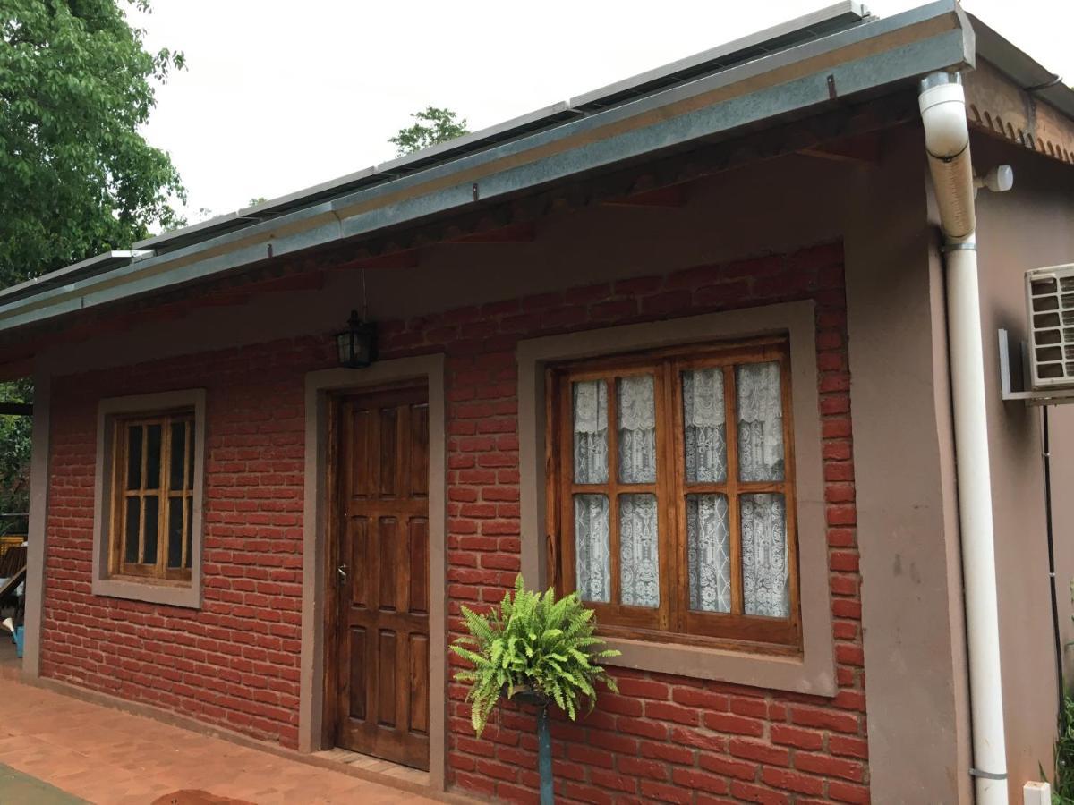 Posada Enki Puerto Iguazú Eksteriør billede